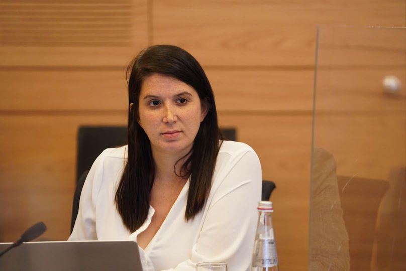 لأول مرة بتاريخ الكنيست: أول رئيسة صماء للجنة برلمانية